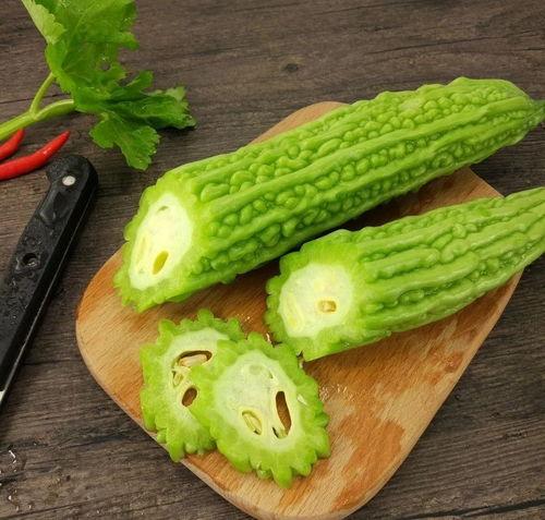 梧桐树吃瓜,探寻自然与生活的和谐共鸣